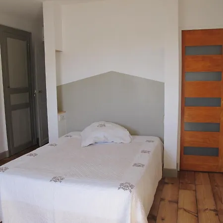 Dampierre Bed & Breakfast 3*