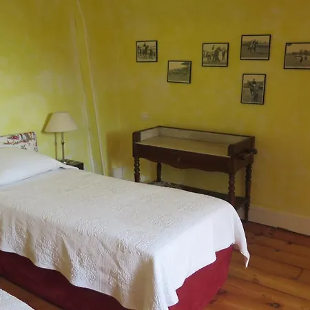 Dampierre Bed & Breakfast 3*