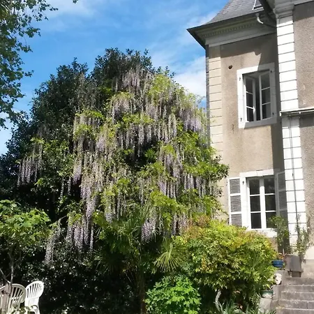 Dampierre Bed and breakfast