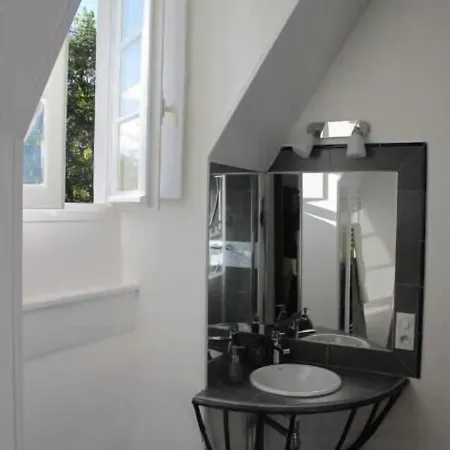 Dampierre Bed and Breakfast Pau