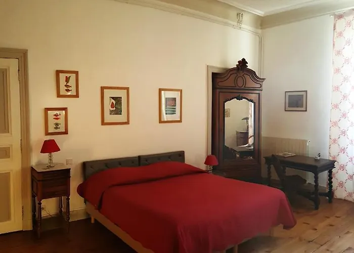 Bed & Breakfast Dampierre 3*