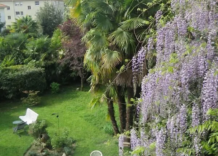 Dampierre Bed & Breakfast Pau