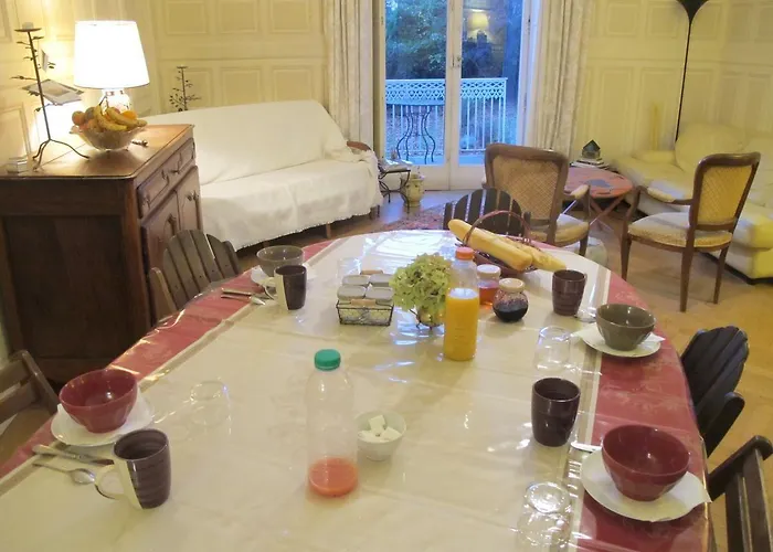 Alojamento de Acomodação e Pequeno-almoço Dampierre Pau