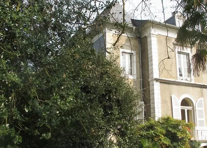 Bed & Breakfast Dampierre